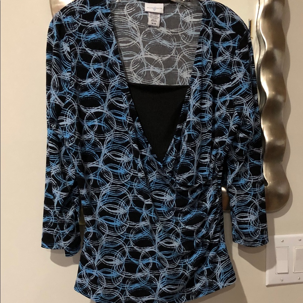 SMITH Blue and Black Patterned BlouseBLUE BLOUSE JACKJACKLYN SMITH BLUE BLOUSE
